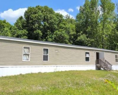 3 Bedroom 2BA 1216 ft Mobile Home For Rent in Live Oak, FL
