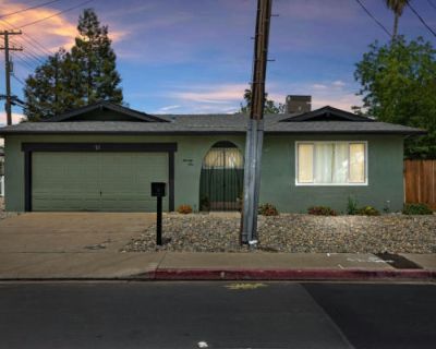 Multi Family Home For Sale in Turlock, CA