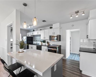 3 Bedroom 2BA 1243 ft Single Family House For Sale in Lakewood, CA