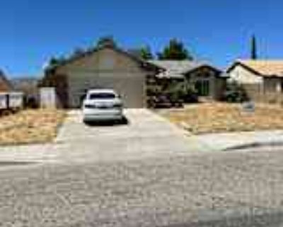 3 Bedroom 2BA 1220 ft² House For Rent in Palmdale, CA 37409 Whitehall Lane