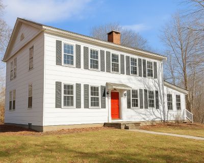 4 Bedroom 2BA 2192 ft Single Family House For Sale in Madison, CT