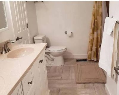 Private room with shared bathroom in a House, Gresham, OR 97080