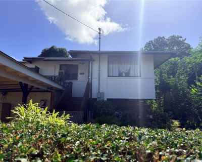 4 Bedroom 1BA 976 ft Single Family Home For Sale in Honolulu, HI