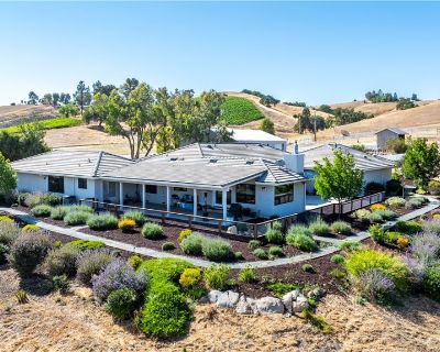 4 Bedroom 4BA 4800 ft Single Family House For Sale in Paso Robles, CA