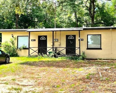 1 Bedroom 1BA 561 ft House For Rent in Niceville, FL