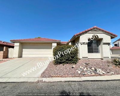 610 W Cassidy Pl. For Rent: Beautiful Corner Lot Home in Oro Valley 3 Bed | 2 Bath | $1,699/Month Located in a prime Oro Valley location near walking trails and shopping, this charming single-story home offers a split floor plan with 3 bedrooms and 2 bathrooms. Interior Features: Kitchen equipped with stove, refrigerator, dishwasher, and built-in microwave Washer and dryer included Spacious and...