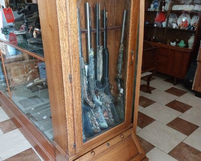 Oak 6 Gun Lighted Gun Case