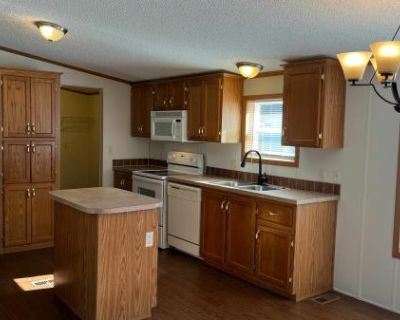 3 Bedroom 2BA 1904 ft Mobile Home For Rent in Batavia, OH
