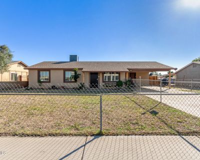 3 Bedroom 2BA 1064 ft Single Family House For Sale in Phoenix, AZ
