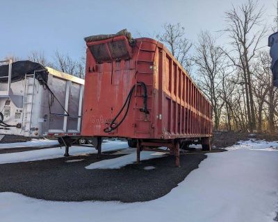 Used 2004 STECO 48X16 Live Floor Trailer in Rochester, NY