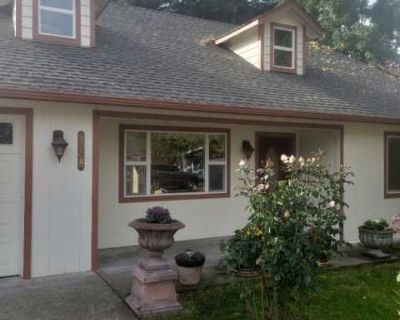 3 Bedroom 2BA 0 ft Pet-Friendly Apartment For Rent in Rogue River, OR