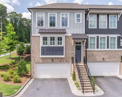 4 Bedroom 4BA 2616 ft Townhouse For Sale in NORCROSS, GA