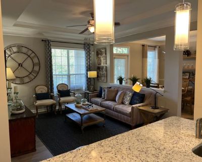 Robxn (Has an Apartment). Room in the 2 Bedroom 2BA Pet-Friendly Apartment For Rent in Kennesaw,...