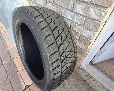 BRIDGSTONE BLIZZAK DM-V2 P285/45R22 SNOW TIRES (4)
