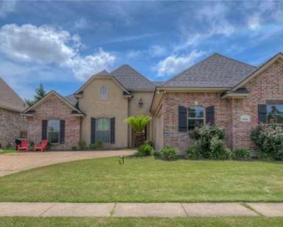 4 Bedroom 2BA 1807 ft Pet-Friendly Apartment For Rent in Shreveport, LA