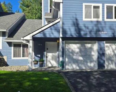 3 Bedroom 2.5BA 1404 ft Apartment For Rent in Silverdale, WA
