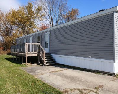 3 Bedroom 2BA 1056 ft Mobile Home For Rent in Crestline, OH