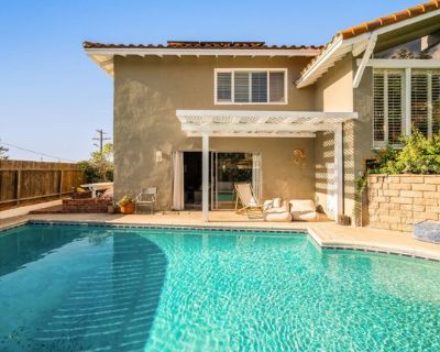 4 Bedroom 3BA 2344 ft Apartment For Rent in Los Angeles, CA