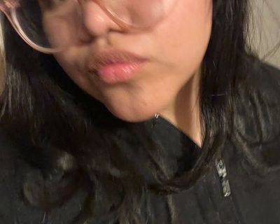 Hello, Im very kept to my self, Im also very clean. I hope we can become great friends!.