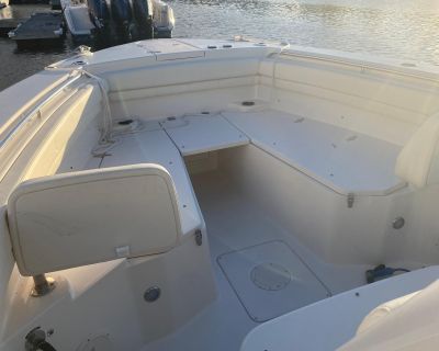 Contact Steve anytime at 954 709 7702! This stunning 2025 Grady-White Canyon 306, sold by our marina and in flawless condition, is powered by twin Yamaha F350 outboards with only 116 hours and comes with a transferable engine warranty valid until 3/30/2030. The boat has been meticulously maintained and regularly detailed. Key features include Helm-Master Joystick control, Yamaha Auto Pilot, a B...
