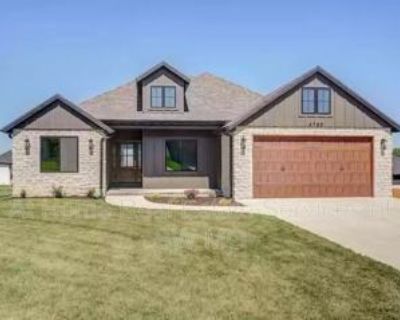 4 Bedroom 2BA 2,000 ft House For Rent in Springfield, MO