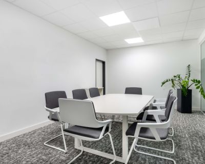 All-inclusive access to professional office space for 10 persons in Spring St