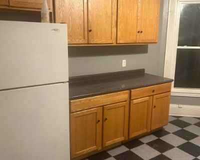 126 Holland Street. With multiple universities, great shopping, and lots of arts & culture, historic Syracuse has it all!. In unit laundry Pet friendly Parking Some paid utils Unit Amenities in unit laundry w/d hookup Property Amenities pet friendly parking. 5 Bedroom. 2 Bathroom. 1450 ft