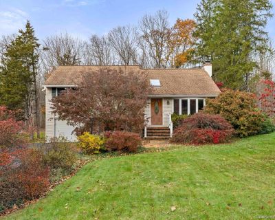 3 Bedroom 2BA 2242 ft Single Family House For Sale in Pleasant Valley, NY