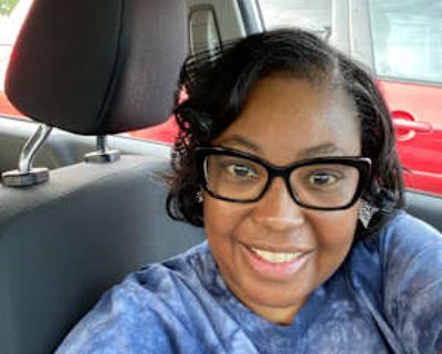 Non-smoker. Budget: $850 per month. Ready to move: now. Looking for myself. I m a single professional working in Loudoun County. Very quiet and clean. I take pride in maintaining where I call home by helping out with household chores. I m friendly, easy going, and love meeting new people.