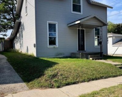 Th Ave, Manistee, Home For Sale