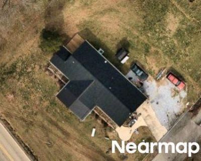 2.0 Bath Foreclosure Property in Erwin, TN 37650 - Deacon Creek Rd