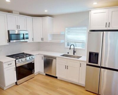 1305 Waterloo St Apt B. Live just minutes from the best of LA in this charming studio located in the heart of Echo Park, near Sunset Blvd. Enjoy easy access to DTLA, Silver Lake, and major freeways including the 101 and 110. Just blocks from Echo Park Lake, Dodger Stadium, and vibrant local shops, cafes, and bars. This hidden gem stands out with water and gas included and comes with an in-unit ...