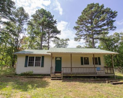 2 Bedroom 1BA 966 ft Single Family House For Sale in Bucyrus, MO