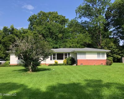 3 Bedroom 2BA 1900 ft Apartment For Rent in Clinton, MS