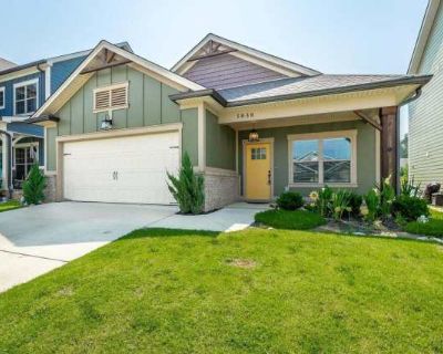 5038 Shelterwood Drive NE. image_url. Patio / balcony Granite counters Dishwasher Pet friendly Garage Stainless steel Unit Amenities dishwasher fireplace garbage disposal granite counters microwave patio / balcony range refrigerator walk in closets stainless steel Property Amenities pet friendly parking garage. 3 Bedroom. 2 Bathroom. 1761 ft