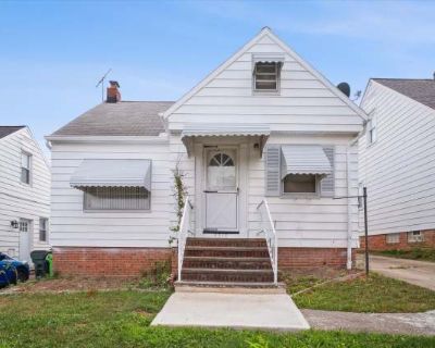 3 Bedroom 2BA 1188 ft Apartment For Rent in Garfield Heights, OH