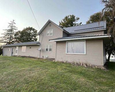 4 Bedroom 2BA 2500 ft² Residential For Sale in Wauzeka, WI