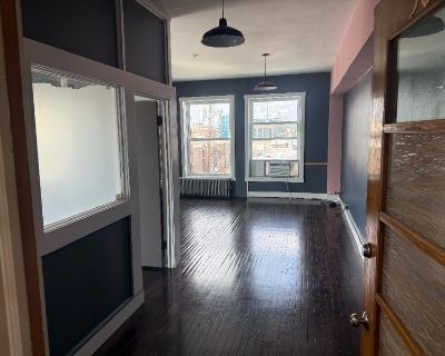 Downtown Royal Oak Office Spaces For Lease - Multiple Units Available!