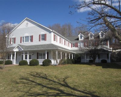2180 ft Commercial Property For Rent in Somers, NY