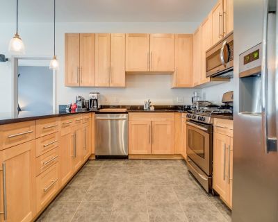 2 Bedroom 2BA Apartment For Rent in Hoboken, NJ