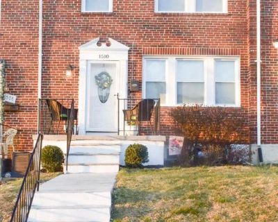 3 Bedroom 2BA 1700 ft Townhouse For Sale in Baltimore, MD