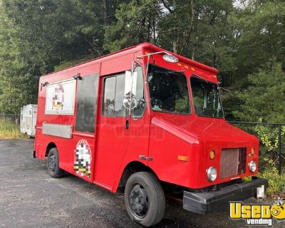 Specifications Truck Specifications VEHICLE Year of Manufacture: 2004 Manufacturer: Freightliner Model: M-Line / Grumman What Year was Kitchen Installed: 2021 Kitchen equipment runs on: GAS & ELECTRICITY Equipment List Vehicle Features Air Conditioning: 1 Concession Window(s): 1 Stainless Steel Wall Covers Diamond Plated Aluminum Flooring Exterior Customer Counter: fold down Equipment Power Sup...