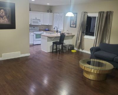 Xilef (Has a Condo) on iROOMit. Room in the 2 Bedroom 1BA Apartment For...