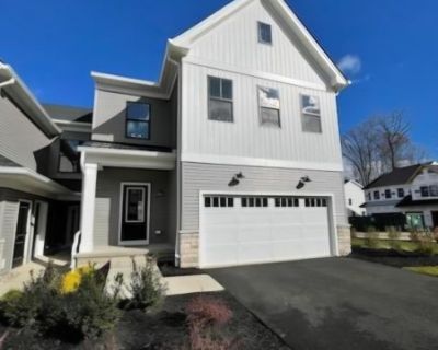 3 Bedroom 2BA Townhouse For Sale in Randolph, NJ