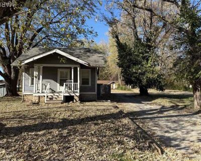 3 Bedroom 1BA 1564 ft Single Family Home For Sale in BELLEVILLE, IL