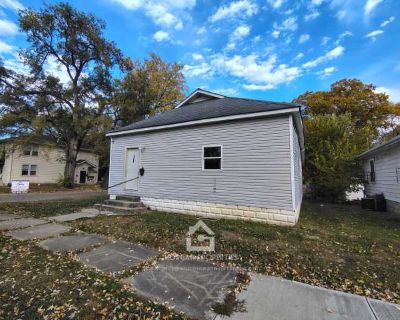 3 Bedroom 1BA 2078 ft Apartment For Rent in Anderson, IN