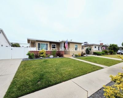 2 Bedroom 1BA 1000 ft Pet-Friendly Single-family home For Rent in Long Beach, CA