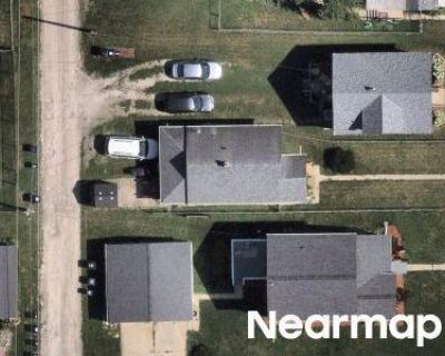 1 Bed 1 Bath Preforeclosure Property in Cedar Rapids, IA 52405 - 8th St NW