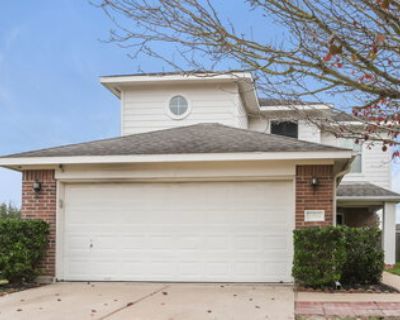 Garage * Open Floor Plan * High Ceilings * Laminate Flooring * Vaulted Ceiling * Fireplace * Hookup: In-Unit, 1st Floor * Laundry Room * Ceiling Fan * Tile Flooring * Hardwood Flooring * Walk-In Closet * Garden Tub * Dual-Vanity Sinks * 2-Car Garage * Fenced Yard * Attached Garage * Pantry * Eat-in Kitchen * Bonus Room * 1 Story * Central Air/Heat * Ceiling Fan * Tile Flooring * Smart Home * Gr...