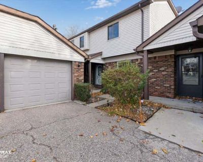 2 Bedroom 2BA 1116 ft Condominium For Sale in GRAND BLANC, MI